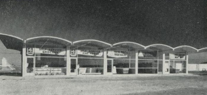 Shopping centre at Avondale Heights